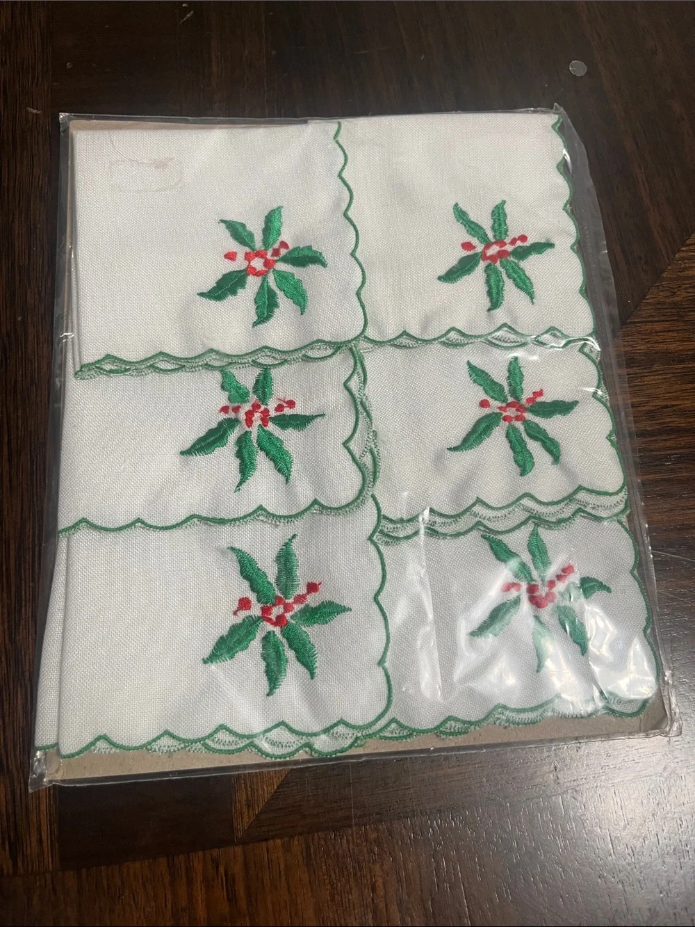 VINTAGE Holiday Christmas Cocktail Napkins Green & Red Embroidered Holly nip